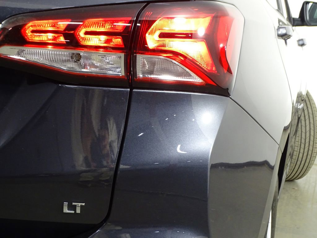 Used 2022 Chevrolet Equinox LT image 42