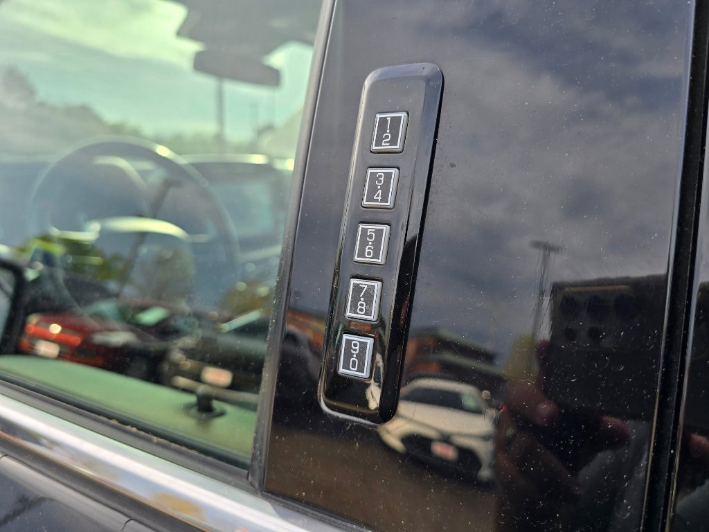 Used 2021 Ford F150 Platinum w/ Equipment Group 701A High image 23