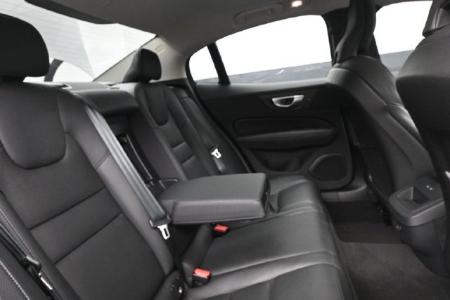 Used 2025 Volvo S60 B5 Plus FWD image 30