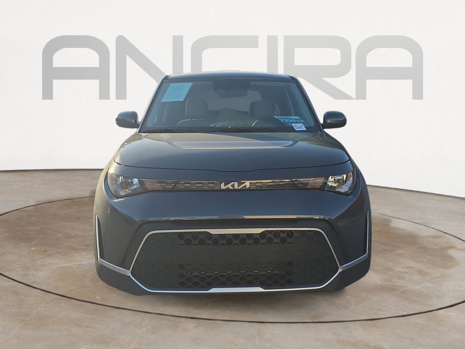 Used 2025 Kia Soul LX w/ LX Technology Package FWD image 3