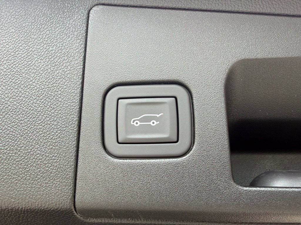 New 2026 Cadillac XT5 Premium Luxury w/ Driver Assist Package FWD image 40