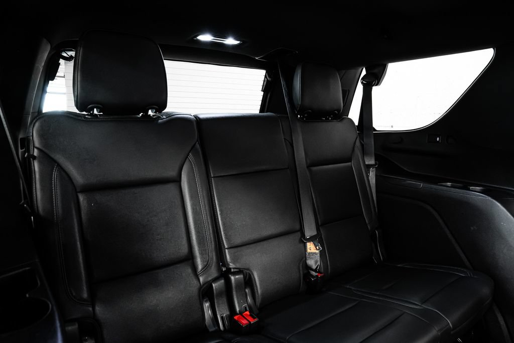 Used 2022 Chevrolet Tahoe Z71 w/ Luxury Package AWD/4WD image 35