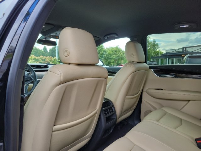 Used 2019 Cadillac XT5 FWD image 22
