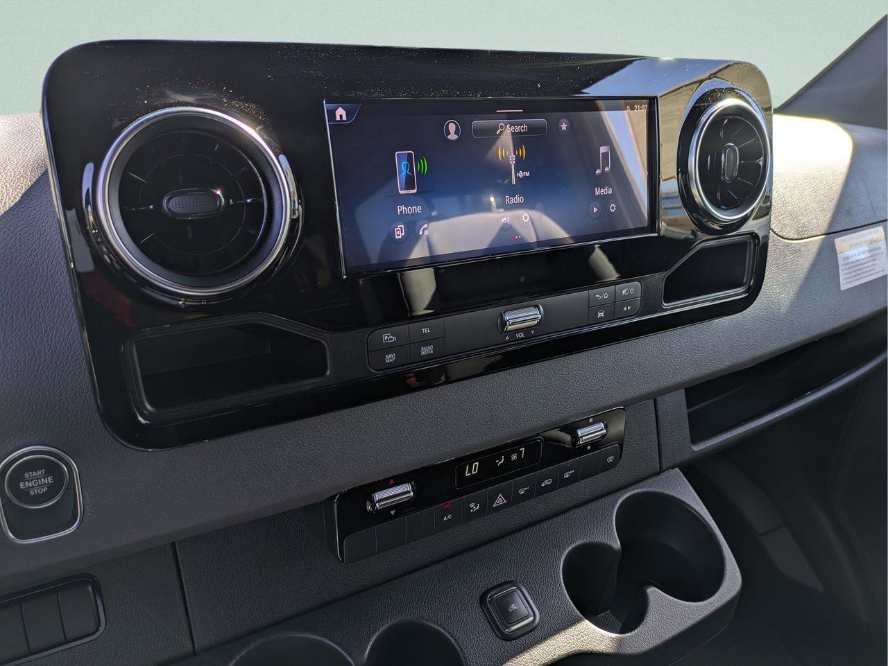 New 2025 Mercedes-Benz Sprinter 2500 image 5