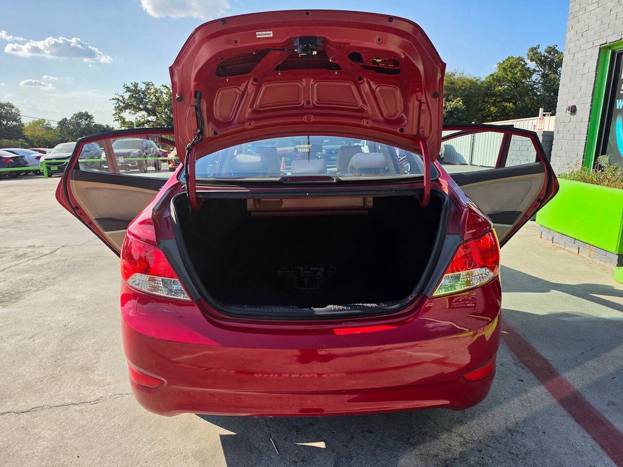 Used 2014 Hyundai Accent GLS FWD image 25