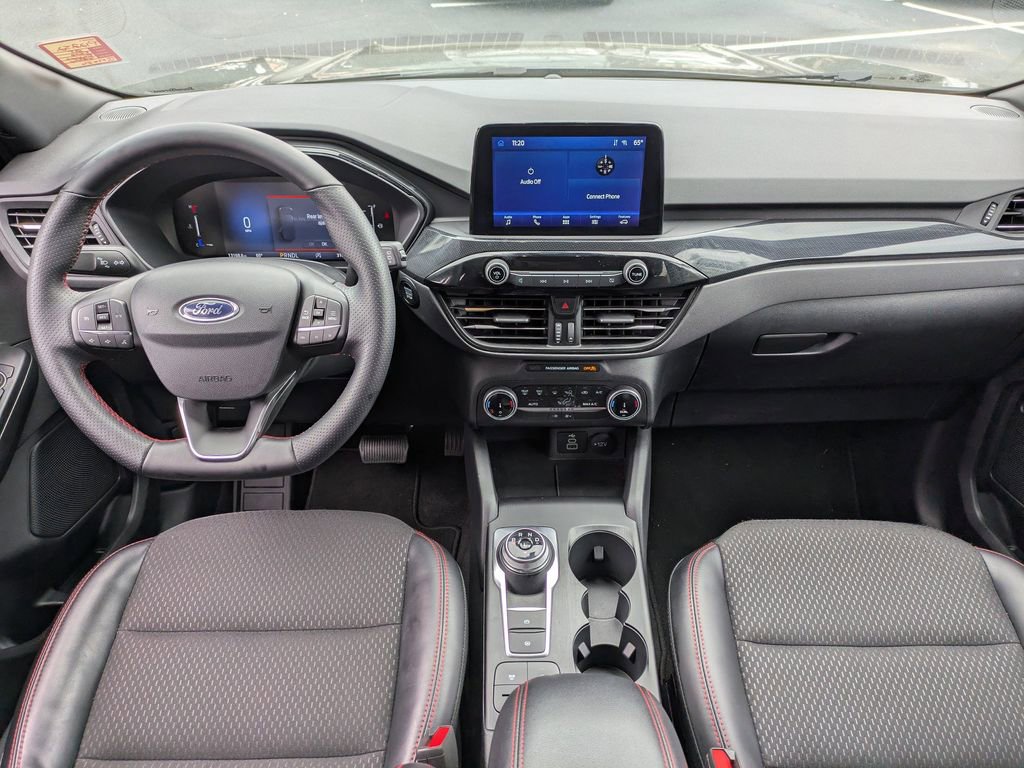 Used 2025 Ford Escape ST-Line image 14