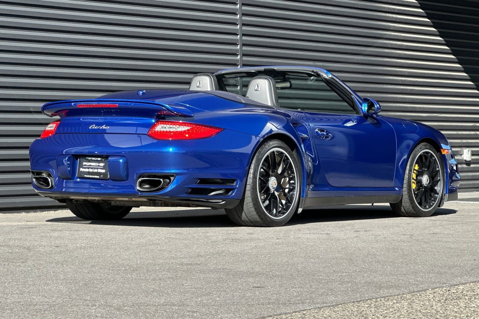 Used 2010 Porsche 911 Turbo image 8