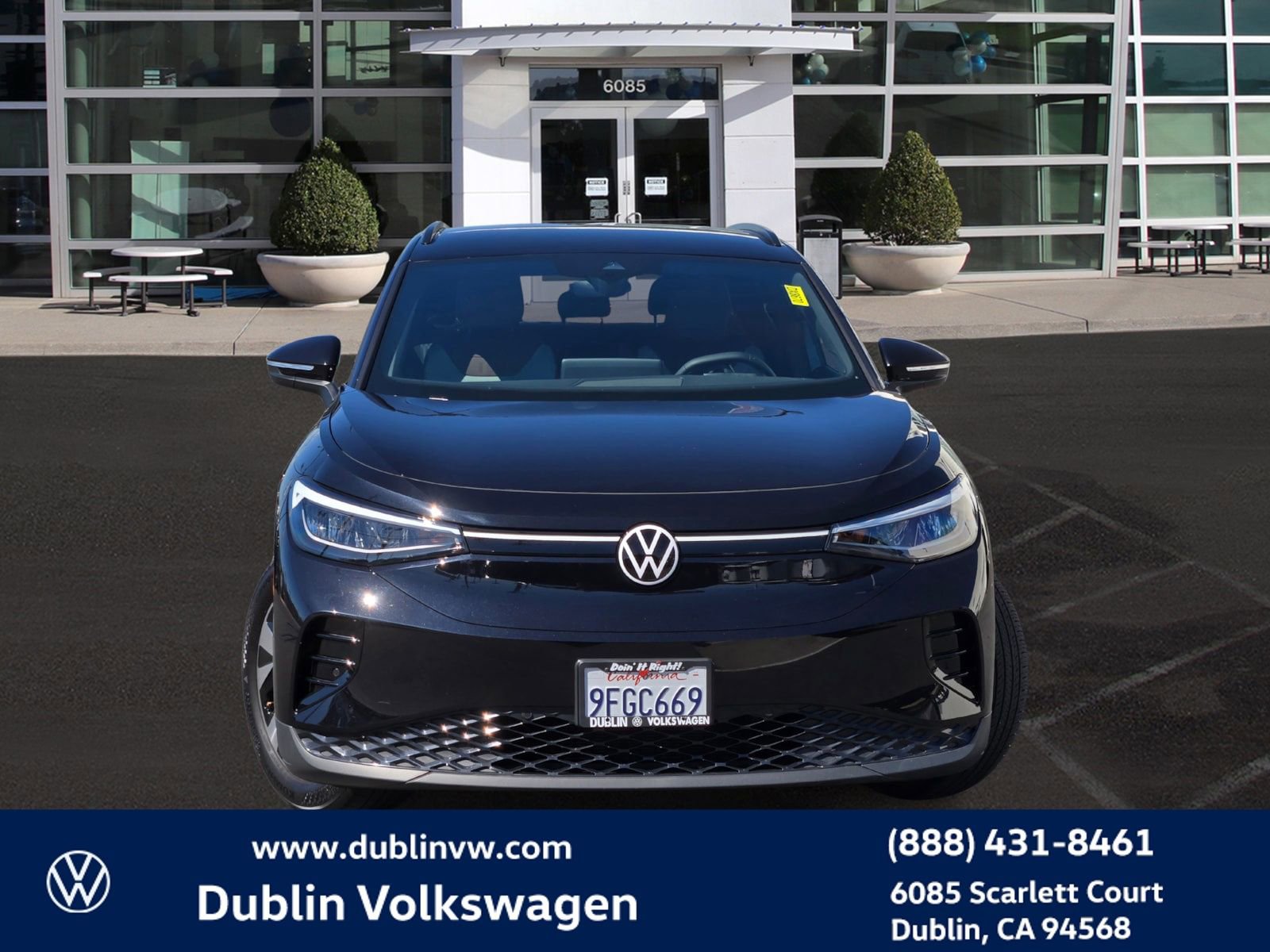 Used 2023 Volkswagen ID.4 Pro image 2
