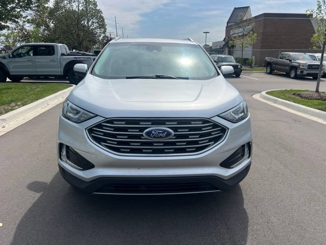 Used 2019 Ford Edge SEL w/ Equipment Group 201A AWD/4WD image 2