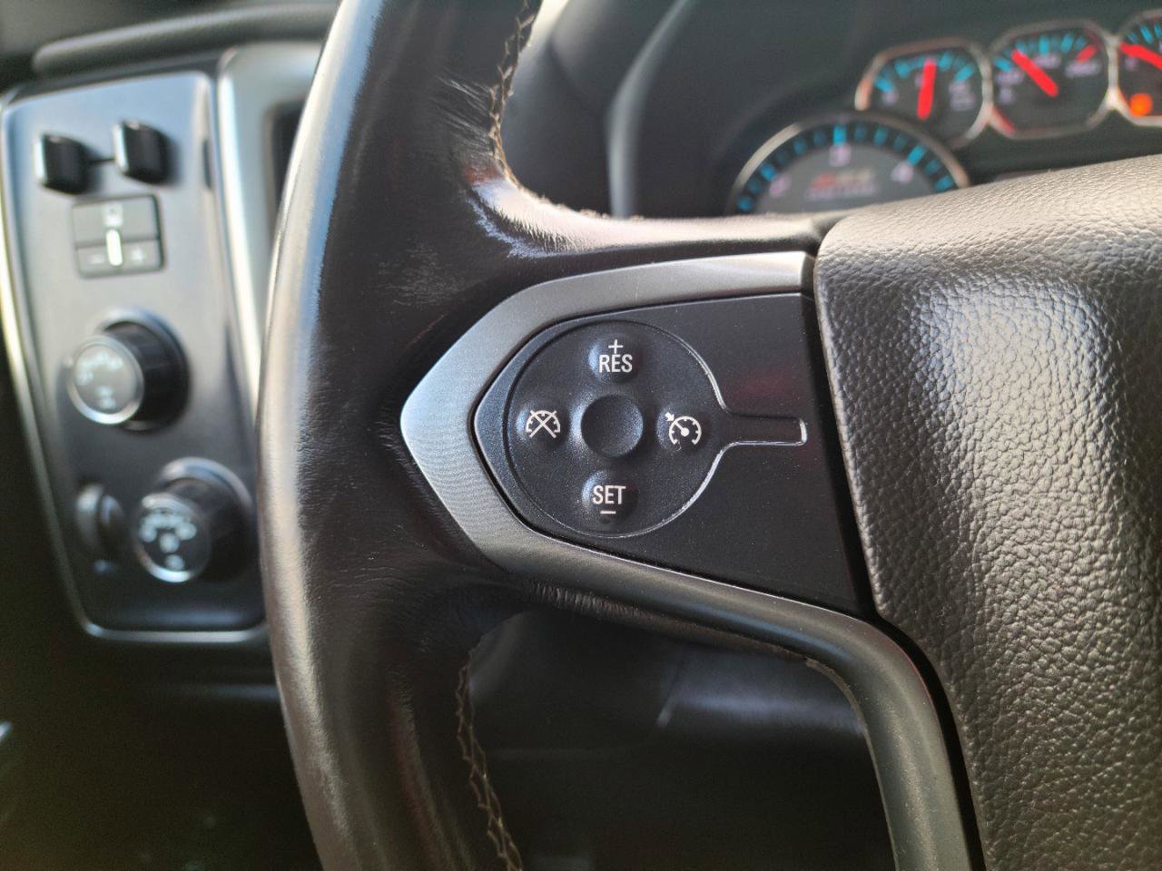 Used 2018 Chevrolet Silverado 1500 LT w/ All Star Edition image 8