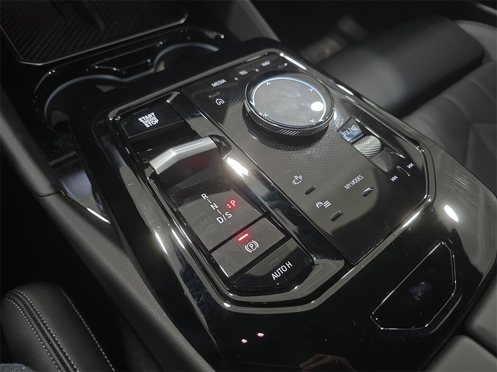 Used 2026 BMW 530i w/ Premium Package image 24