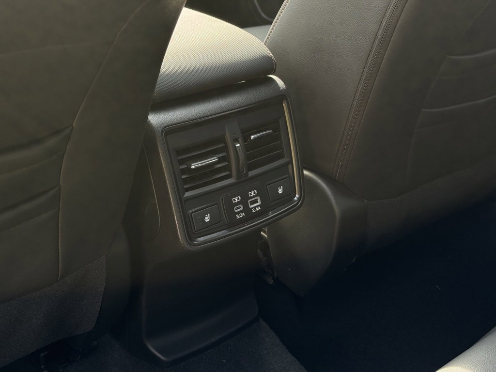 Used 2025 Subaru Forester Touring image 27