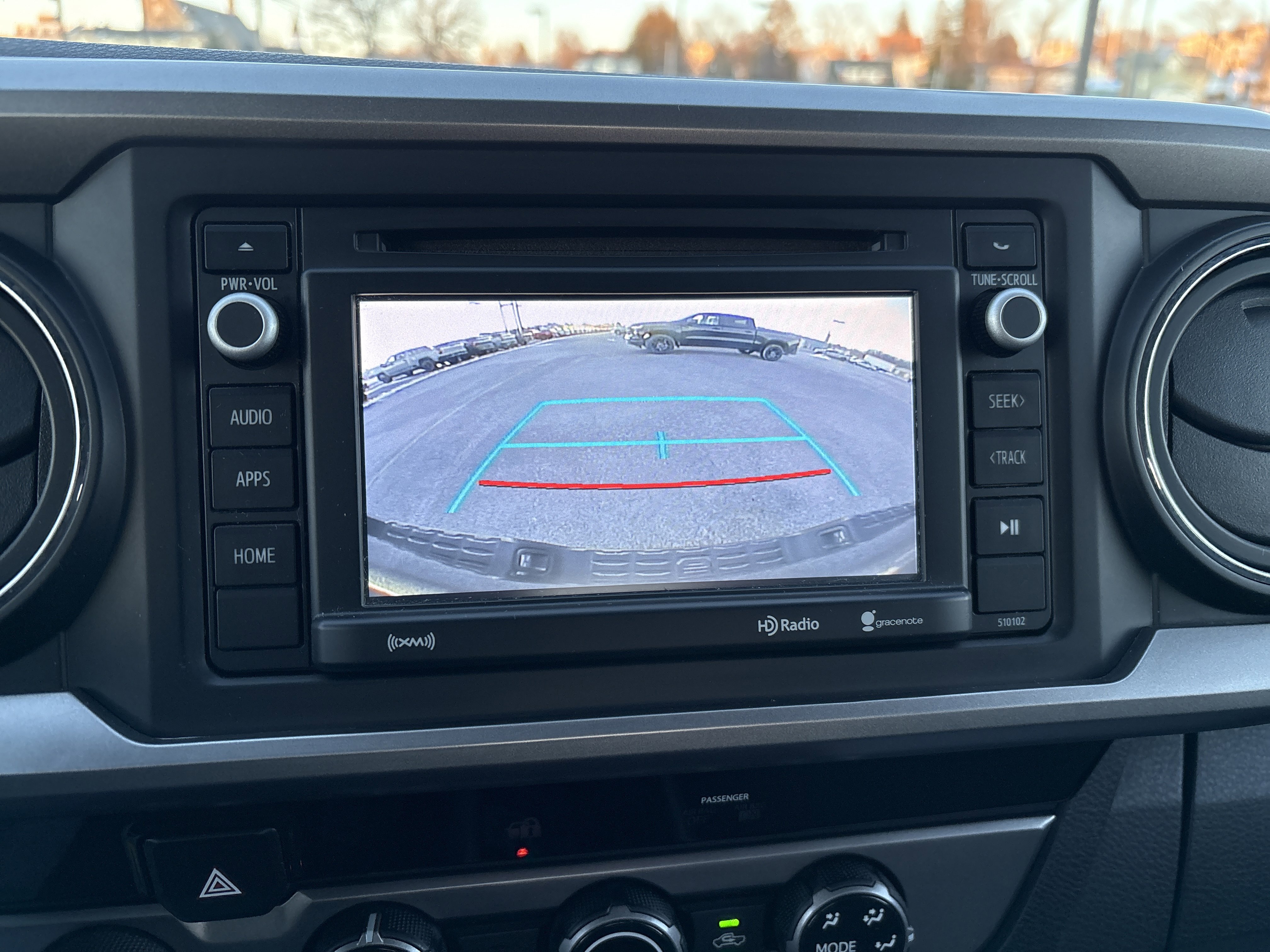 Used 2017 Toyota Tacoma SR5 image 27