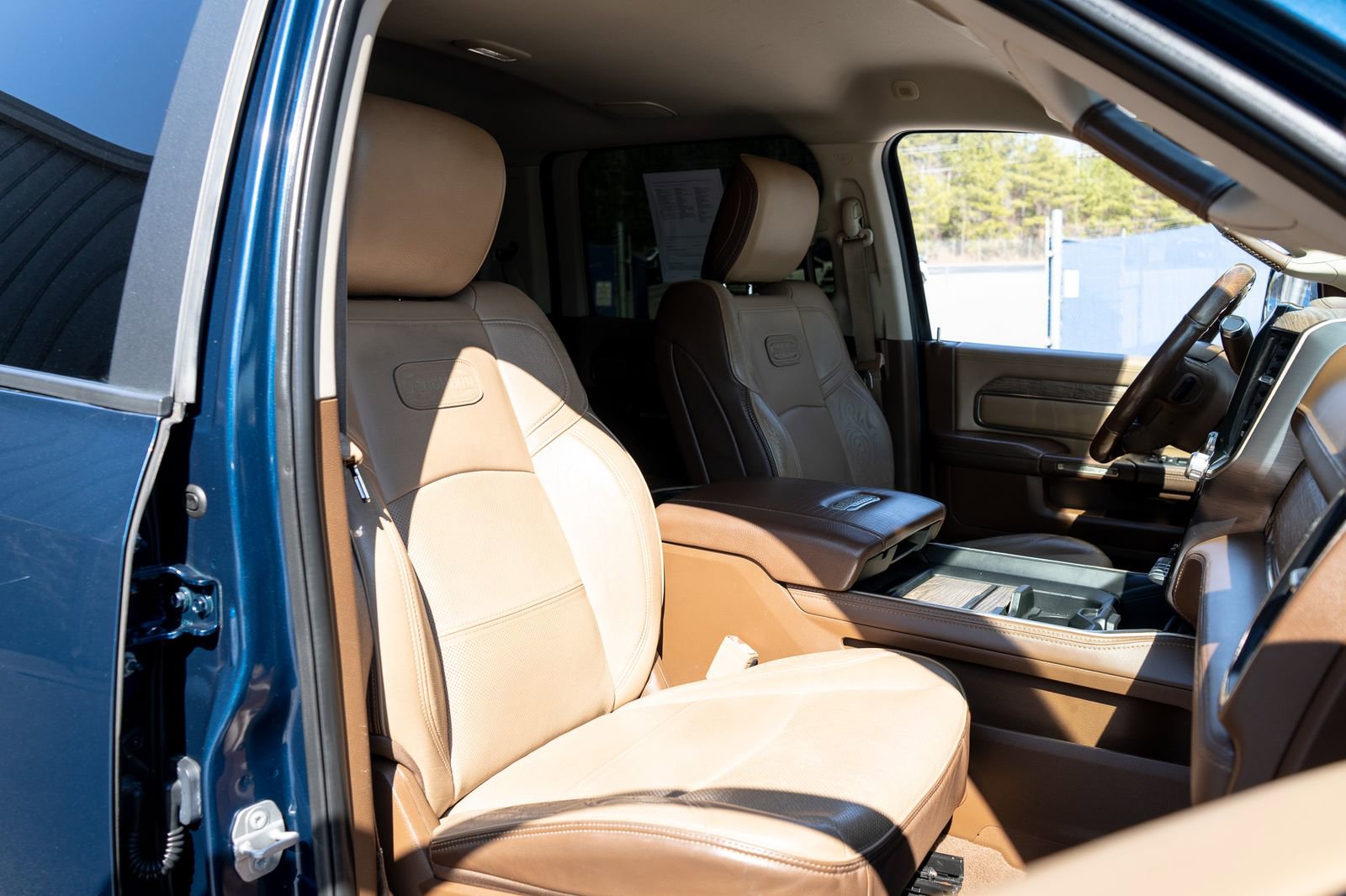 Used 2019 RAM 2500 Limited image 38