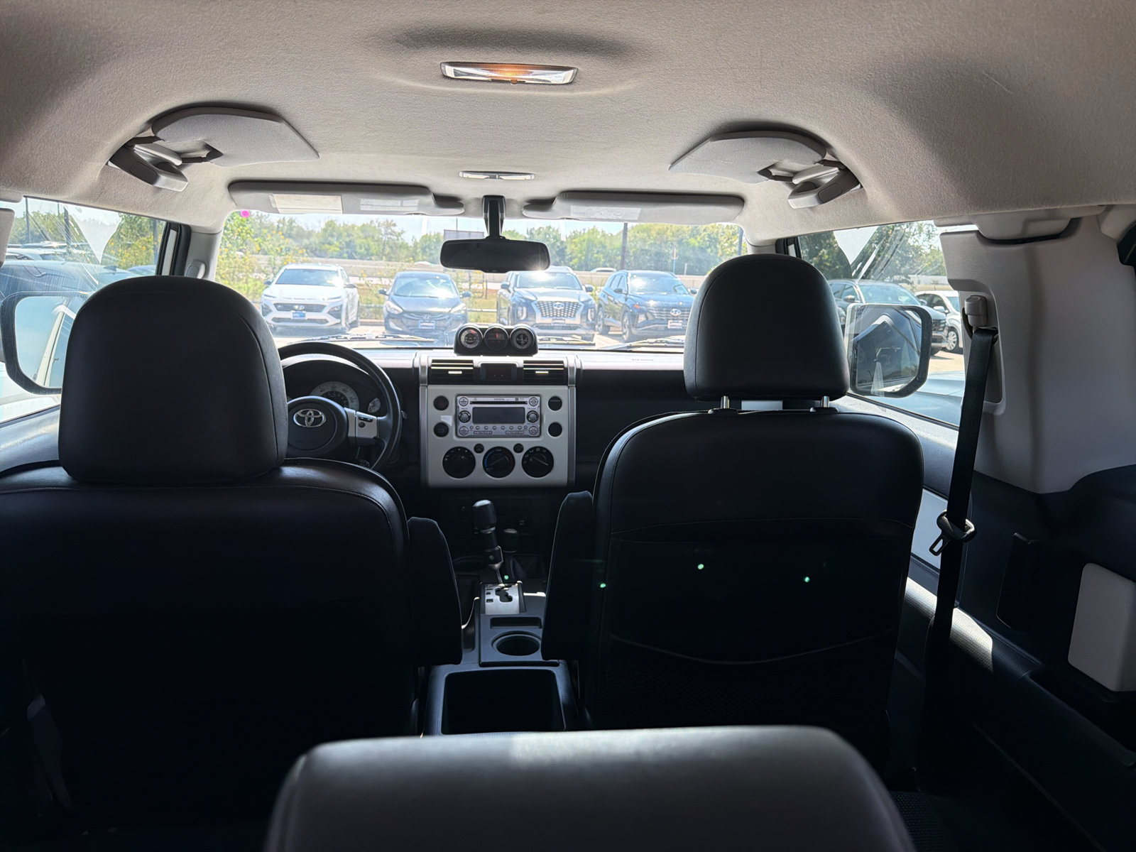 Used 2012 Toyota FJ Cruiser 4WD w/ Upgrade Pkg image 31