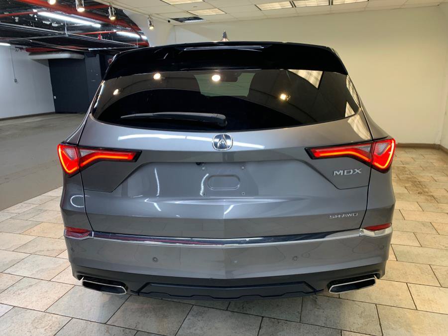 Used 2023 Acura MDX w/ Technology Package AWD/4WD image 9