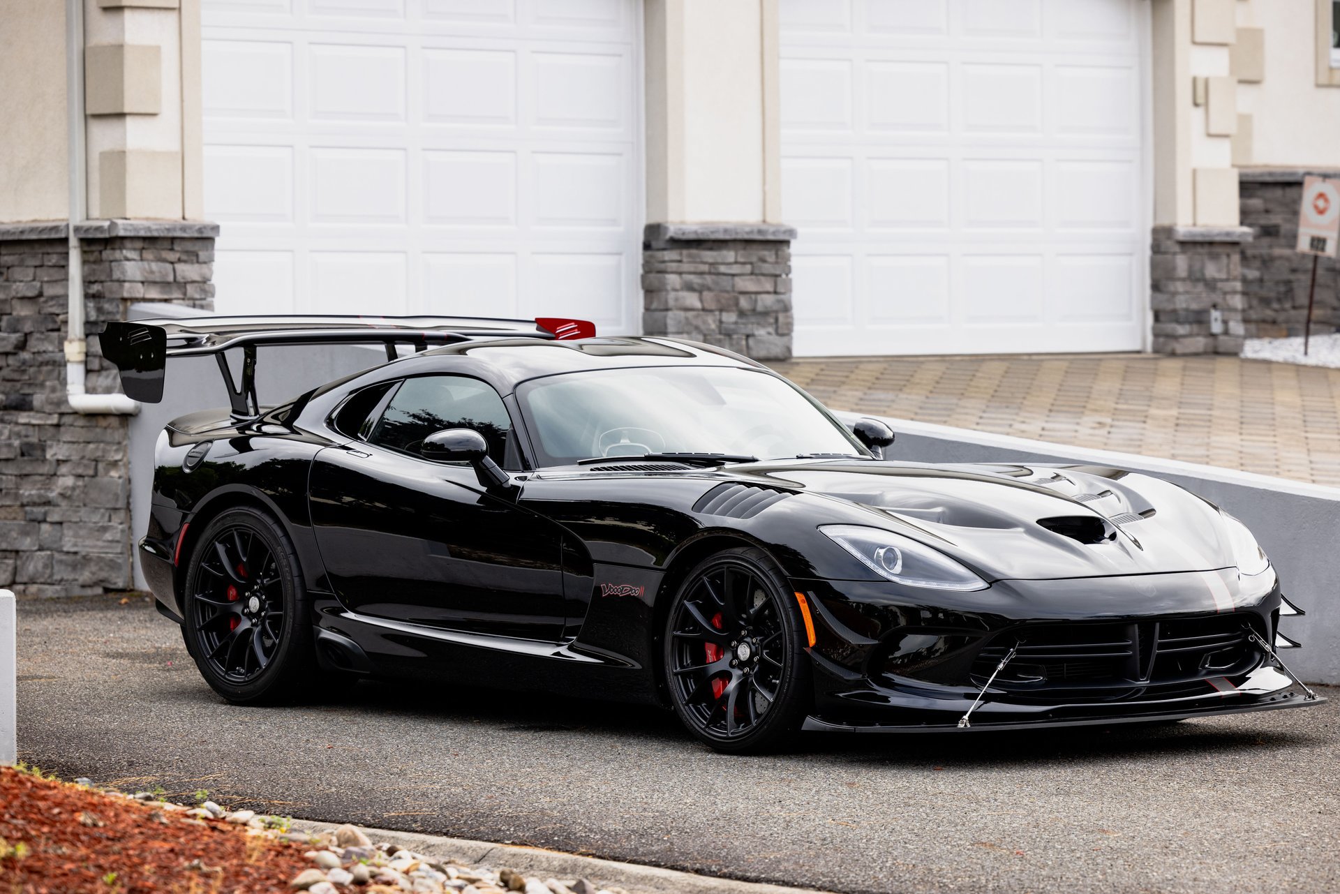 Used 2017 Dodge Viper GTC w/ ACR Package RWD image 3
