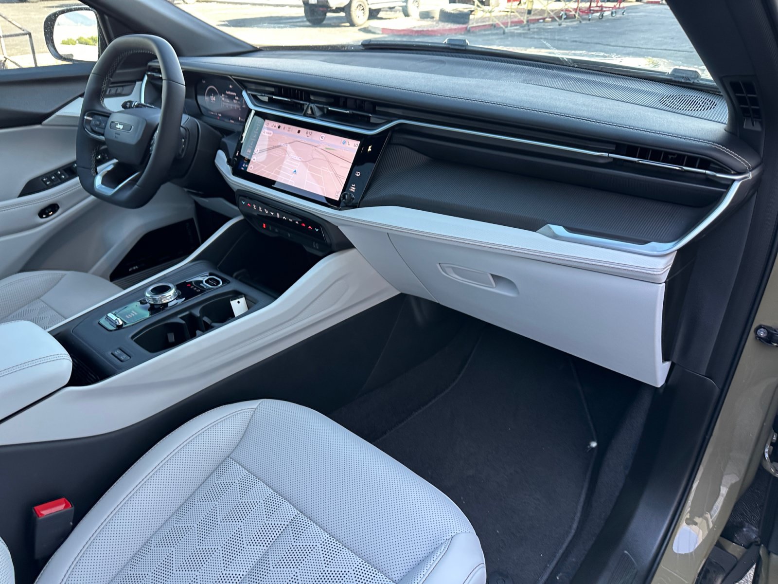 New 2026 Jeep Cherokee Overland AWD/4WD image 28