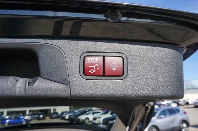 Used 2022 Mercedes-Benz GLC 300 image 8