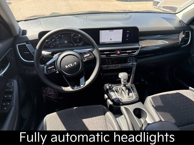 Certified 2024 Kia Seltos S FWD image 17
