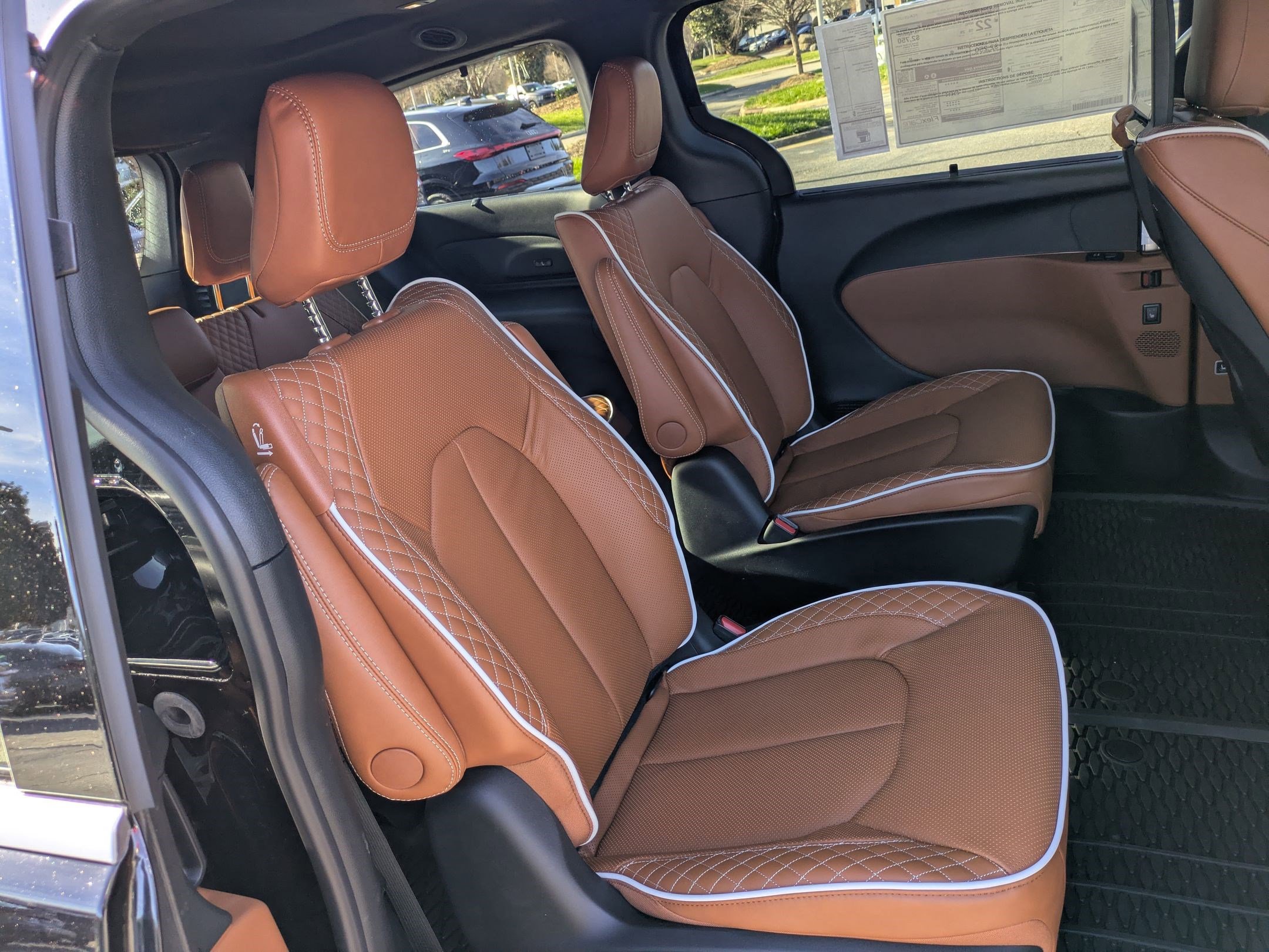 New 2026 Chrysler Pacifica Pinnacle image 29