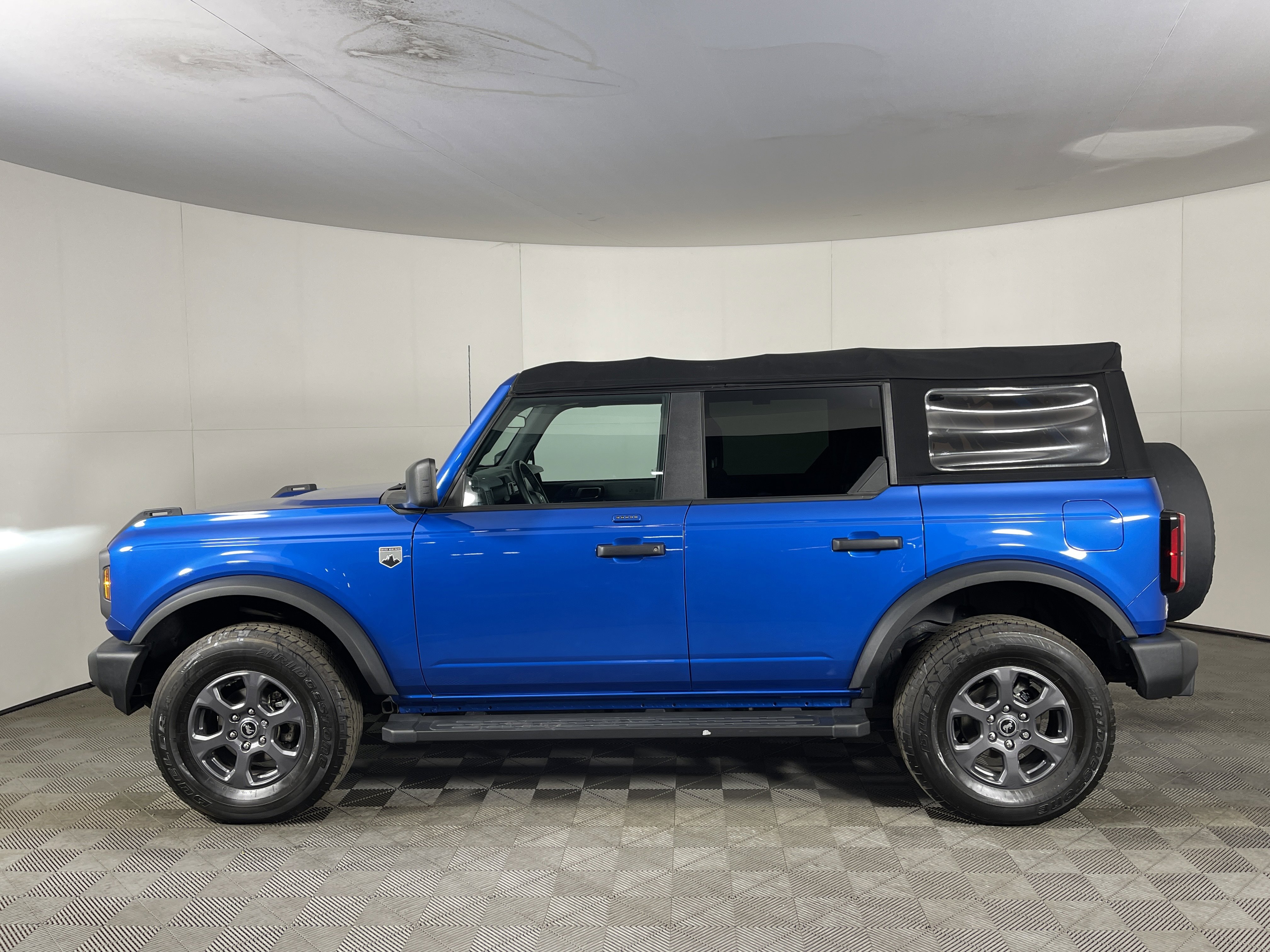 Used 2022 Ford Bronco Big Bend image 3