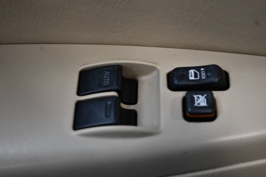 Used 2008 Toyota Solara SLE FWD image 54