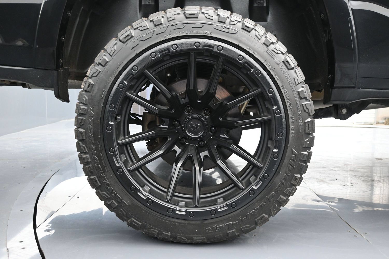 Used 2020 RAM 1500 Limited w/ Black Appearance Package AWD/4WD image 18