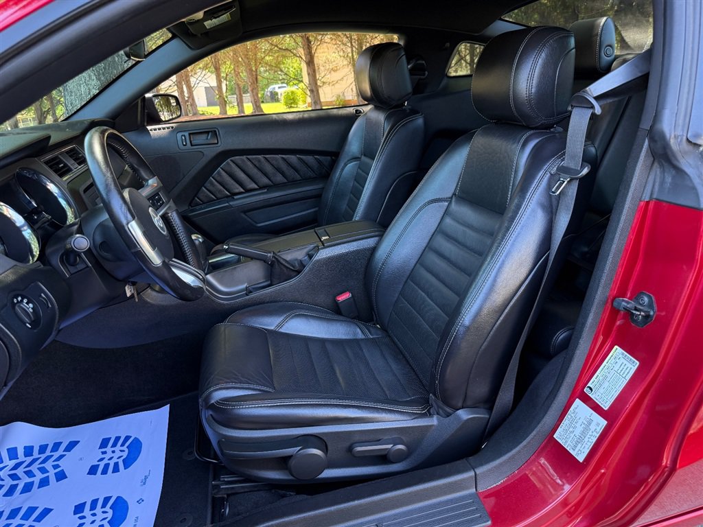 Used 2013 Ford Mustang Coupe RWD image 49