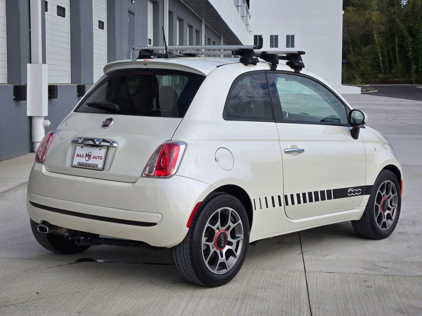 Used 2017 FIAT 500 Pop image 9