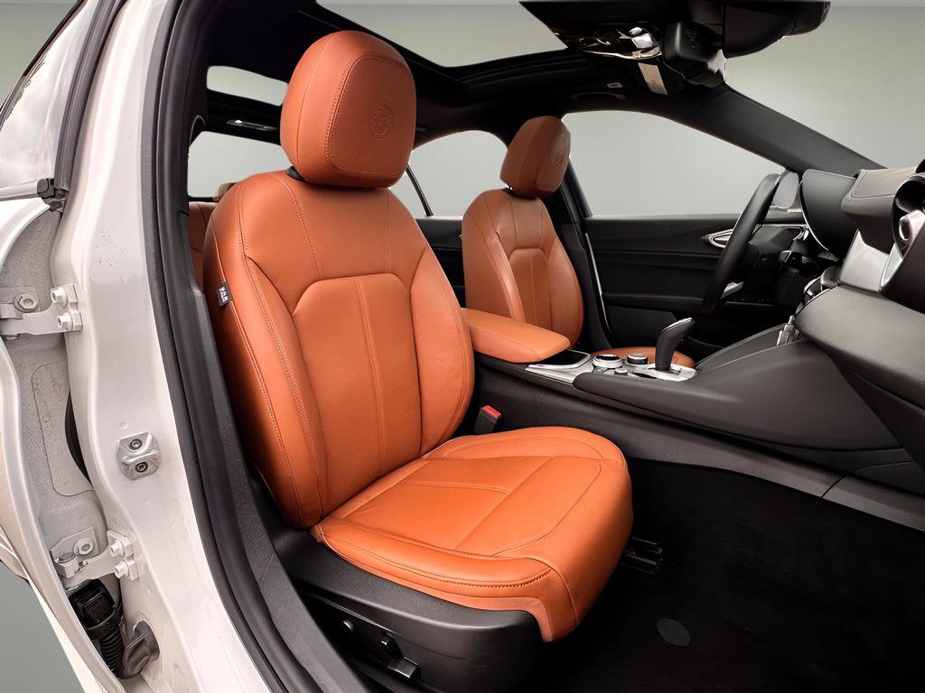 Used 2024 Alfa Romeo Giulia Ti image 26