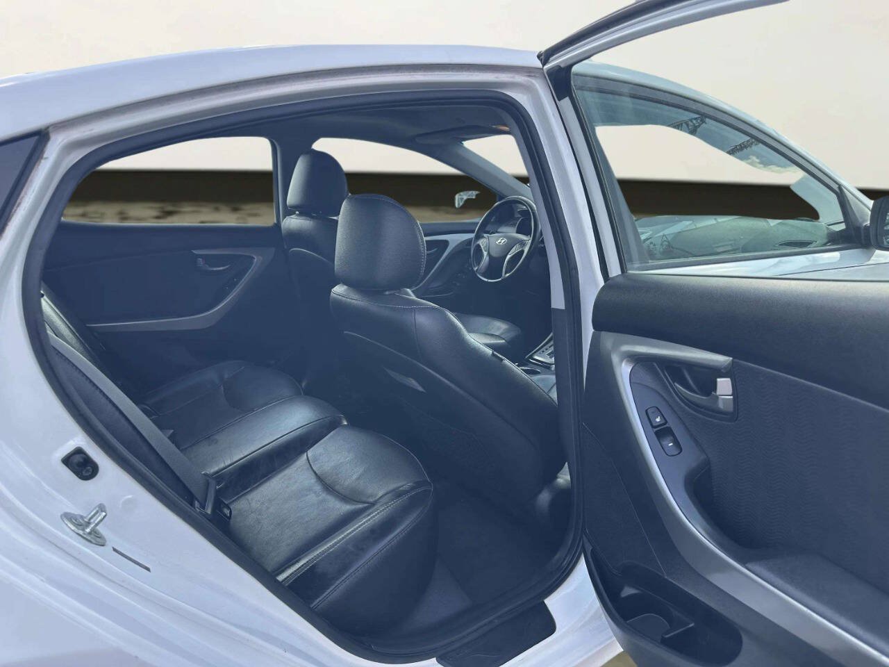 Used 2013 Hyundai Elantra Limited w/ Technology Pkg FWD image 16