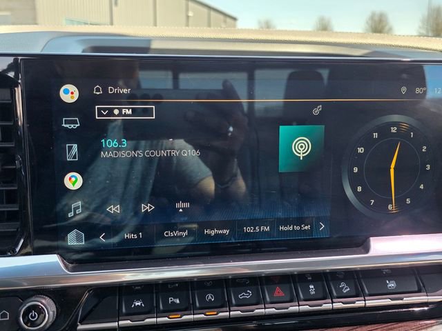 Used 2022 Chevrolet Silverado 1500 LT Trail Boss w/ LT Trail Boss Premium Package AWD/4WD image 19