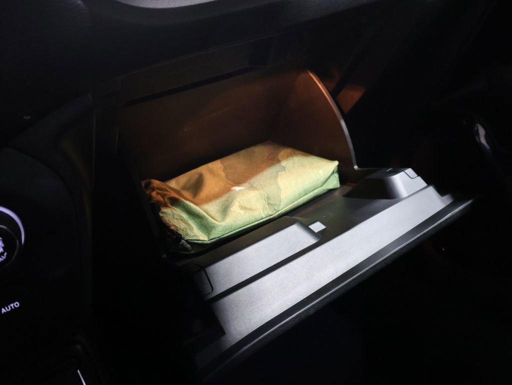 Used 2022 Jeep Renegade Altitude image 30