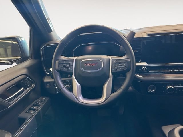 Used 2024 GMC Sierra 1500 SLT AWD/4WD image 17