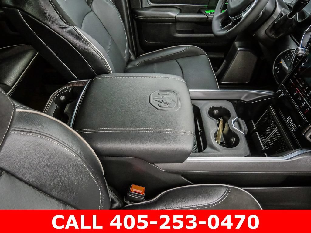 Used 2025 RAM 3500 Laramie AWD/4WD image 19