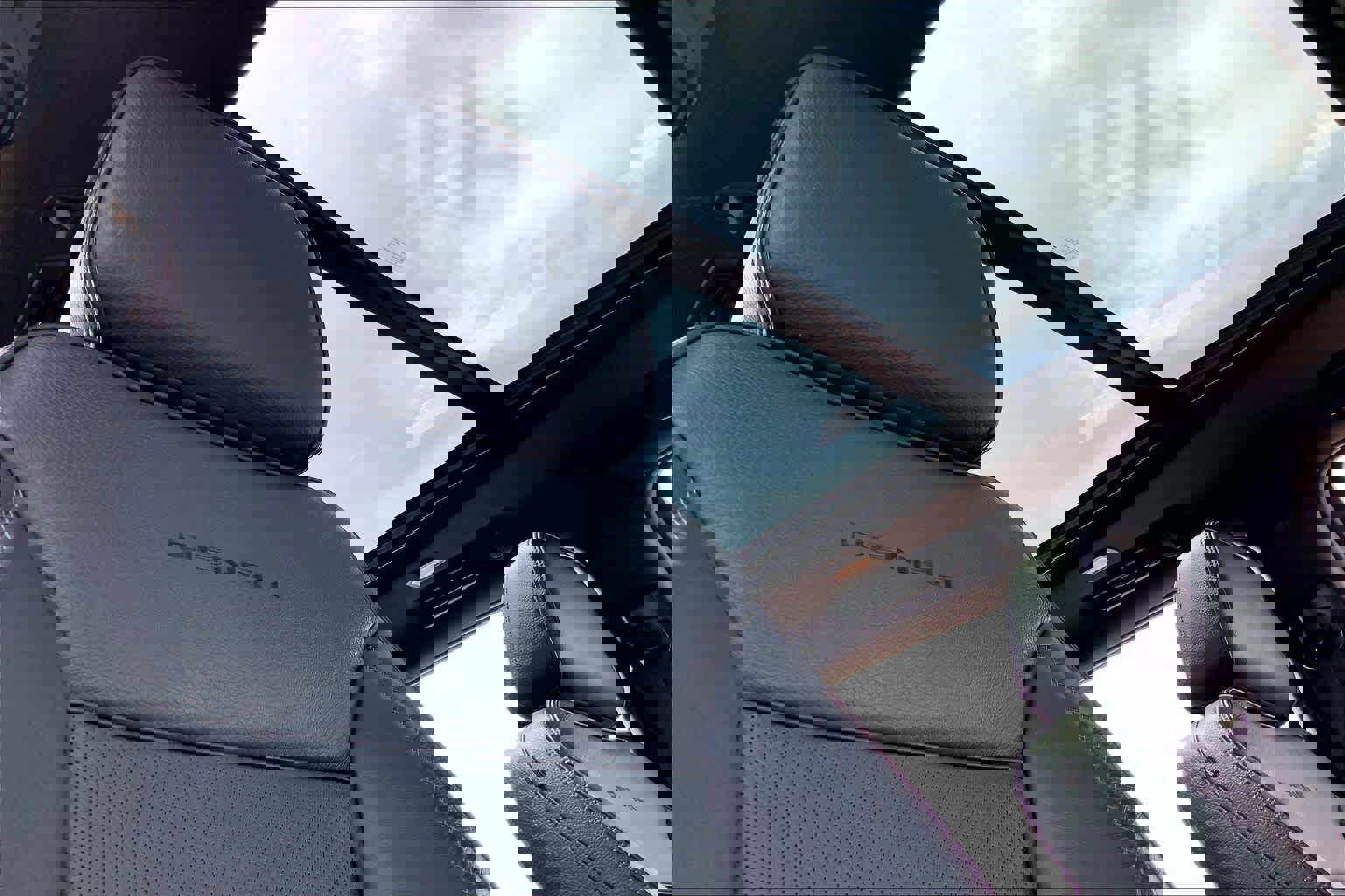 Used 2023 GMC Yukon XL Denali image 13