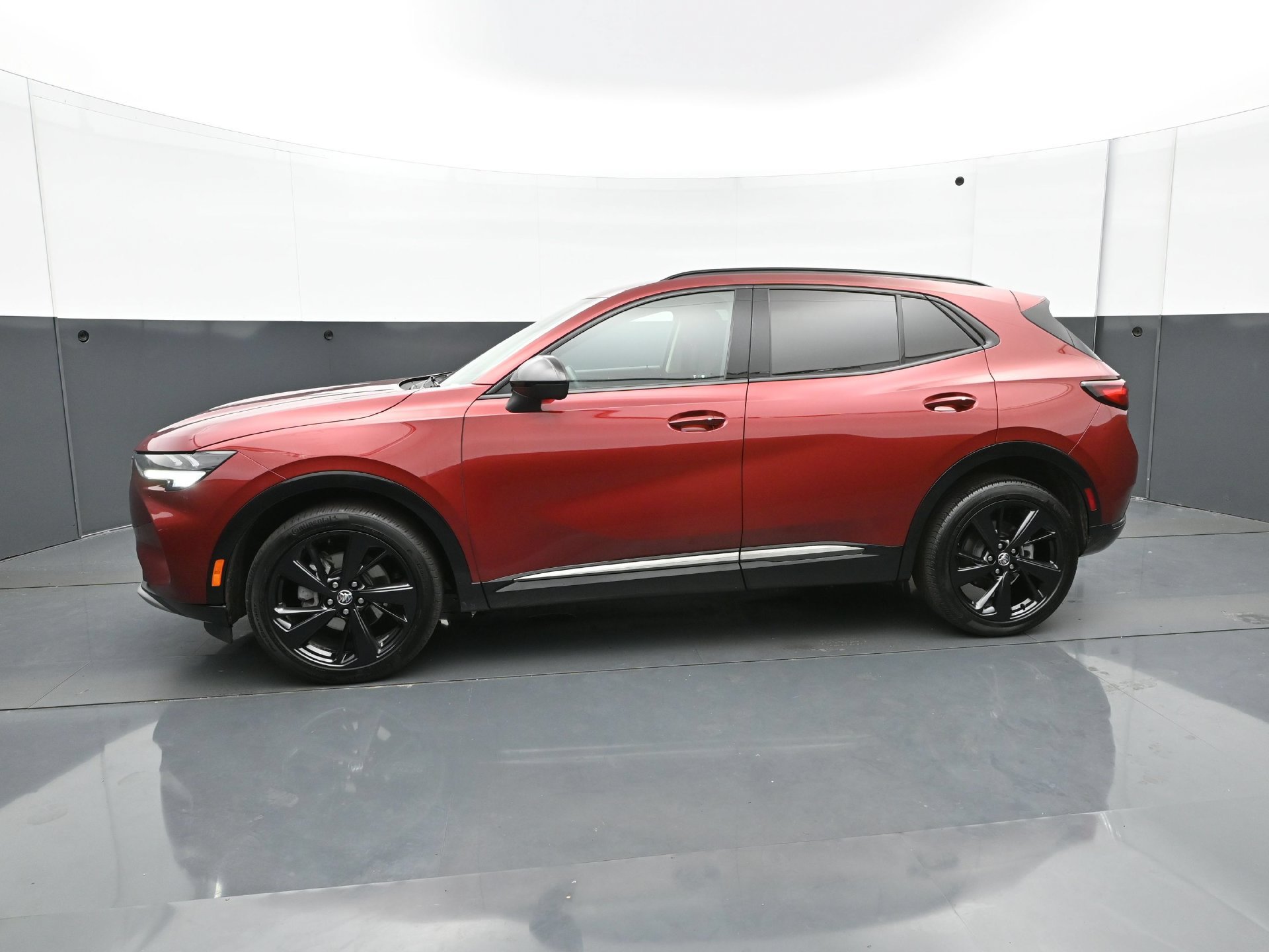 Used 2023 Buick Envision Preferred w/ Sport Touring Package AWD/4WD image 3