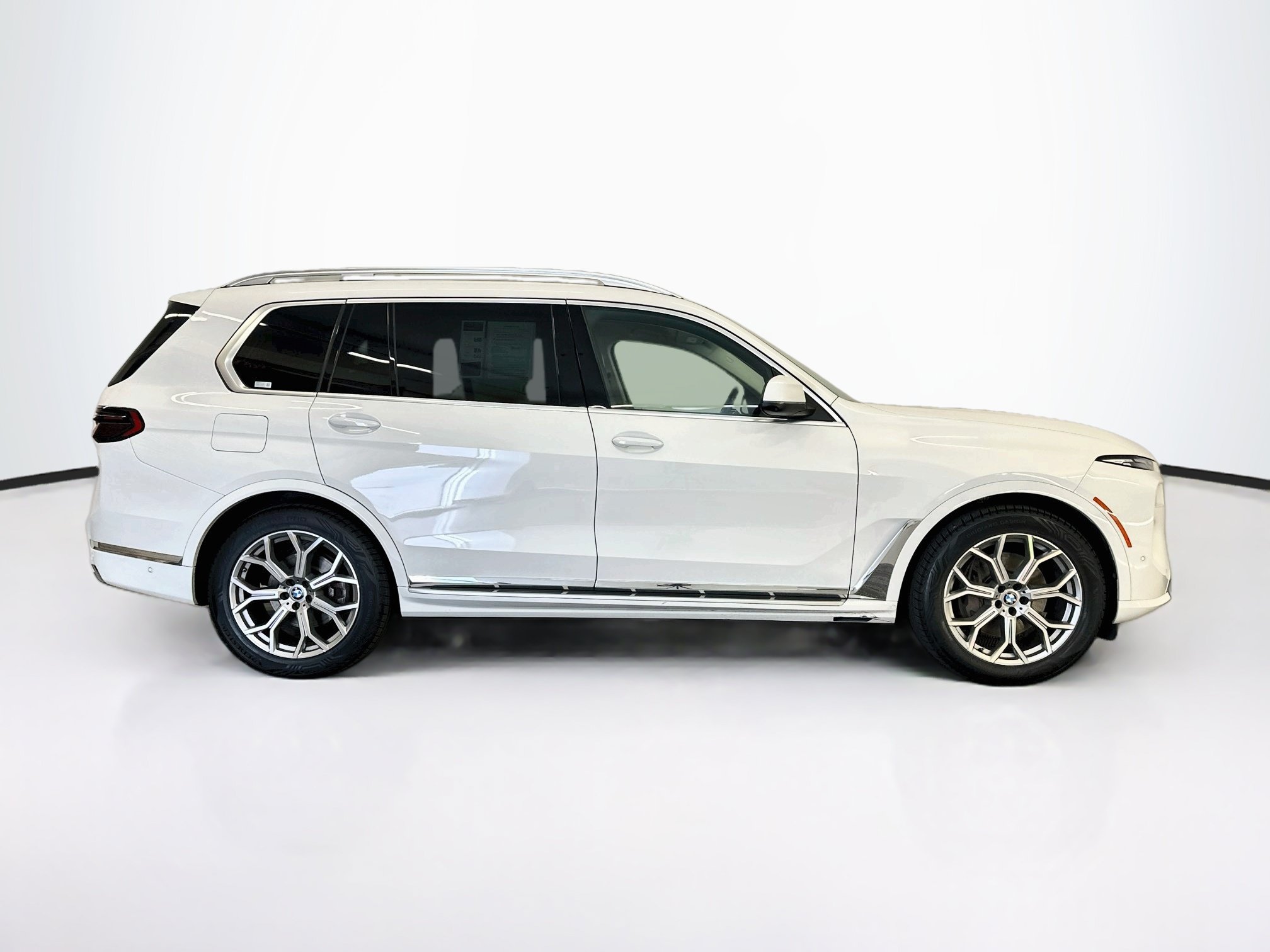 Used 2025 BMW X7 xDrive40i AWD/4WD image 10