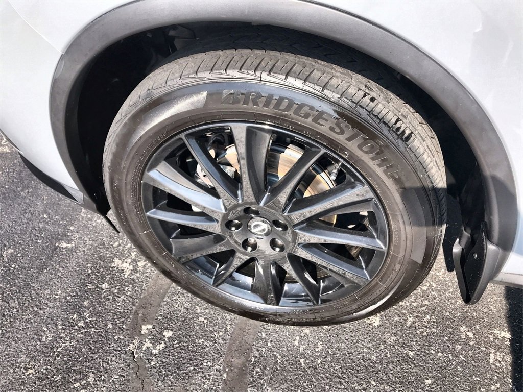 Used 2023 Nissan Murano SV w/ SV Midnight Edition Package image 10