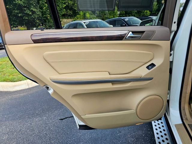 Used 2010 Mercedes-Benz GL 450 4MATIC image 28