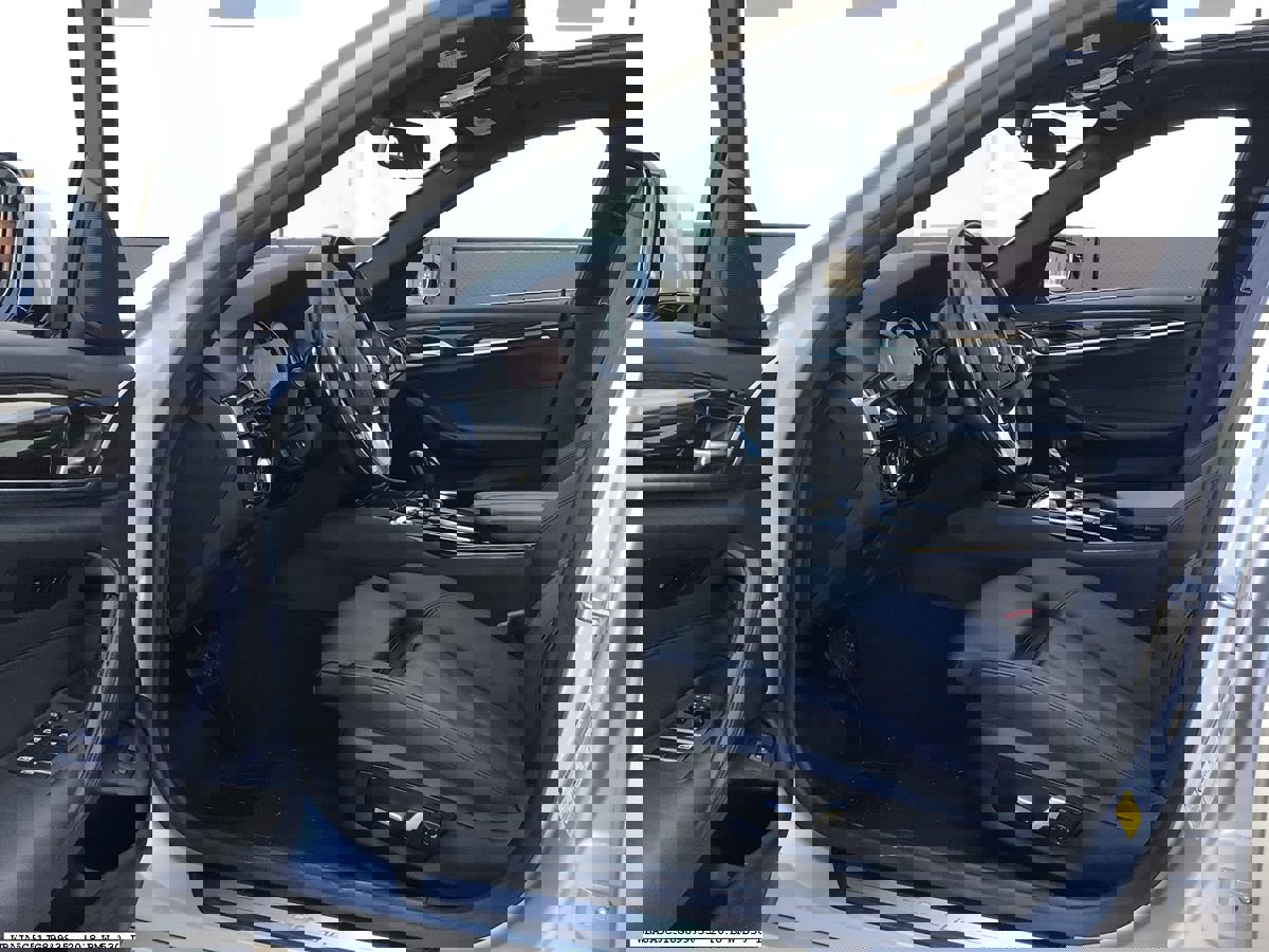 Used 2018 BMW 530i image 12