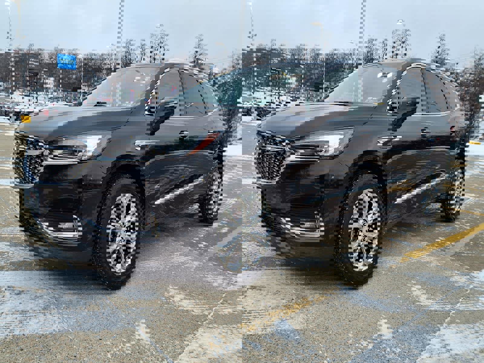 Used 2019 Buick Enclave Avenir w/ Avenir Technology Package image 4