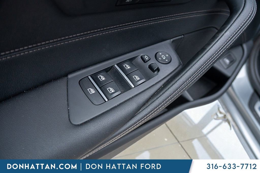 Used 2023 BMW 530i xDrive AWD/4WD image 15