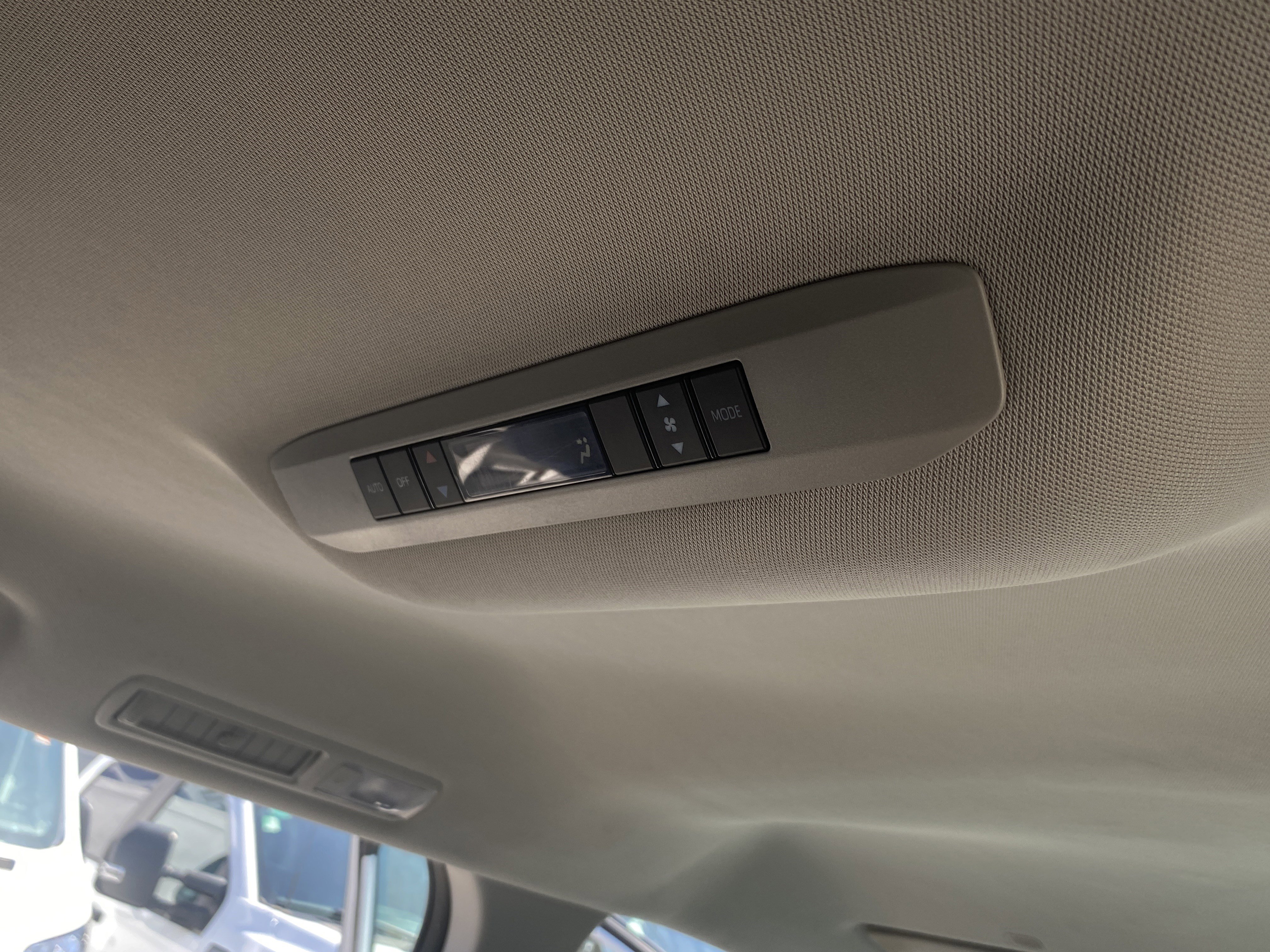 Used 2021 Toyota Sienna LE image 22