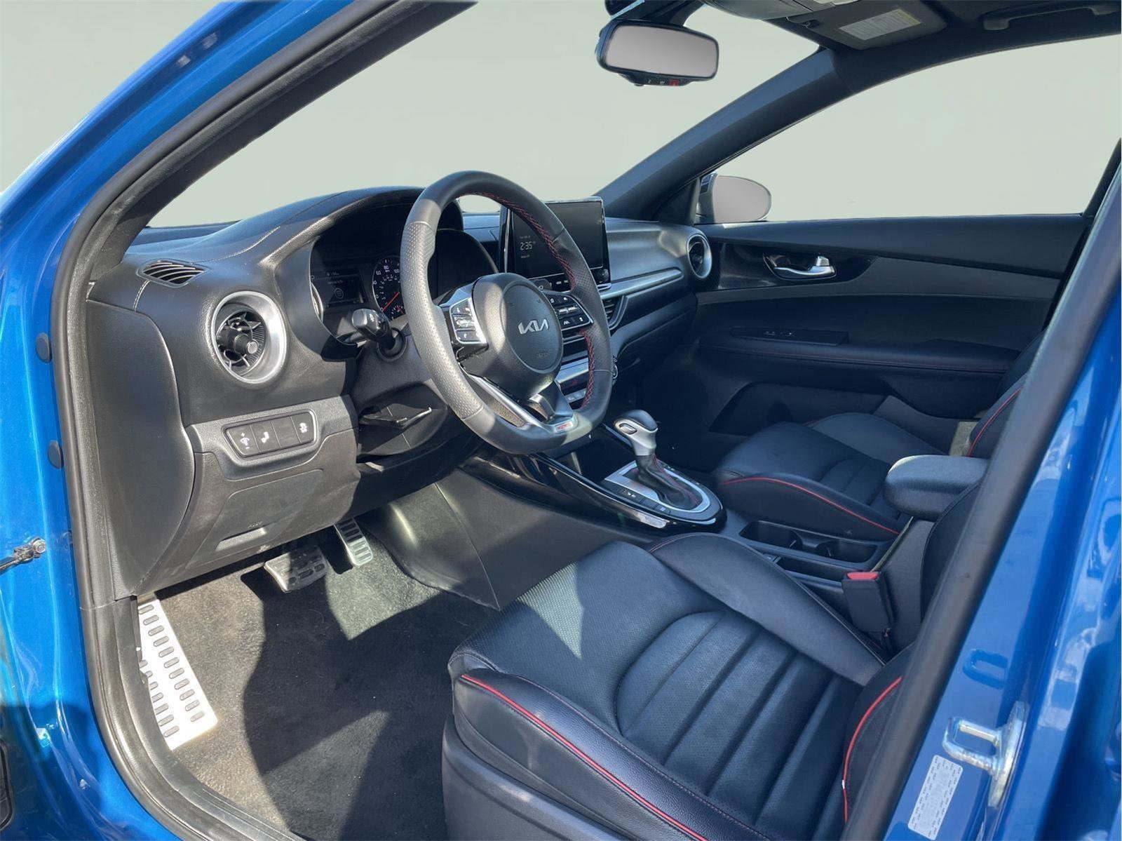 Used 2023 Kia Forte GT w/ GT2 Package image 12