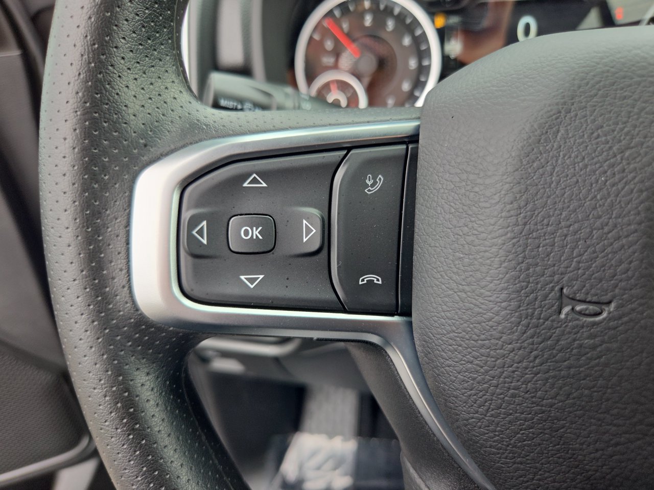 New 2026 RAM 1500 Express AWD/4WD image 30