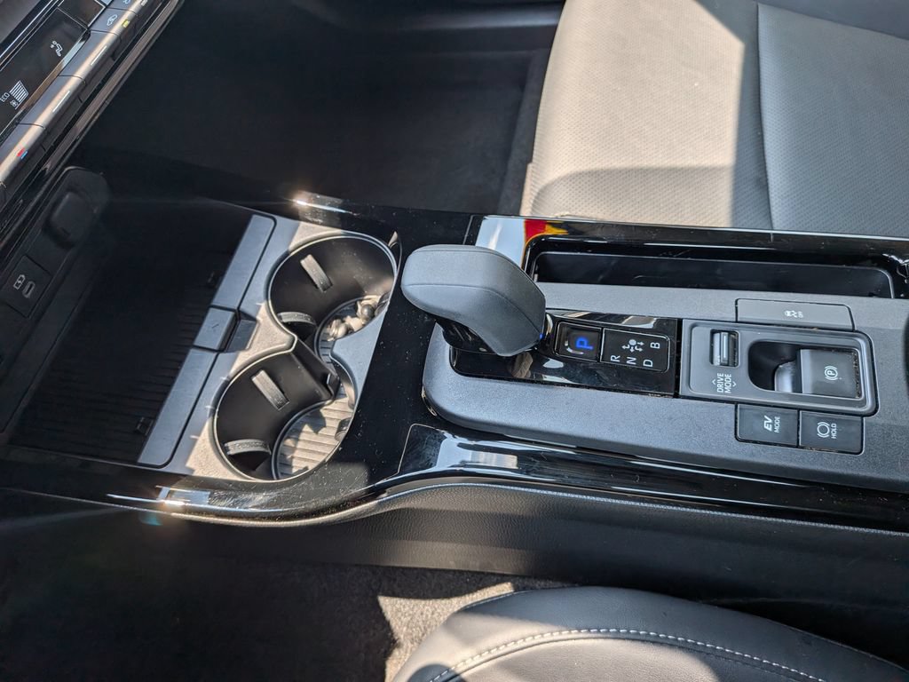Used 2023 Toyota Prius XLE FWD image 20