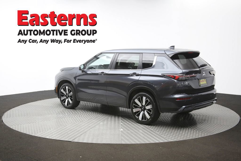 Used 2025 Mitsubishi Outlander SE AWD/4WD image 63