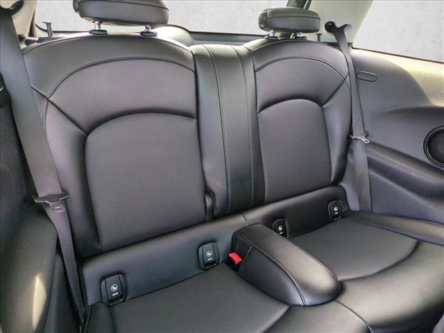 Used 2016 MINI Cooper S image 16